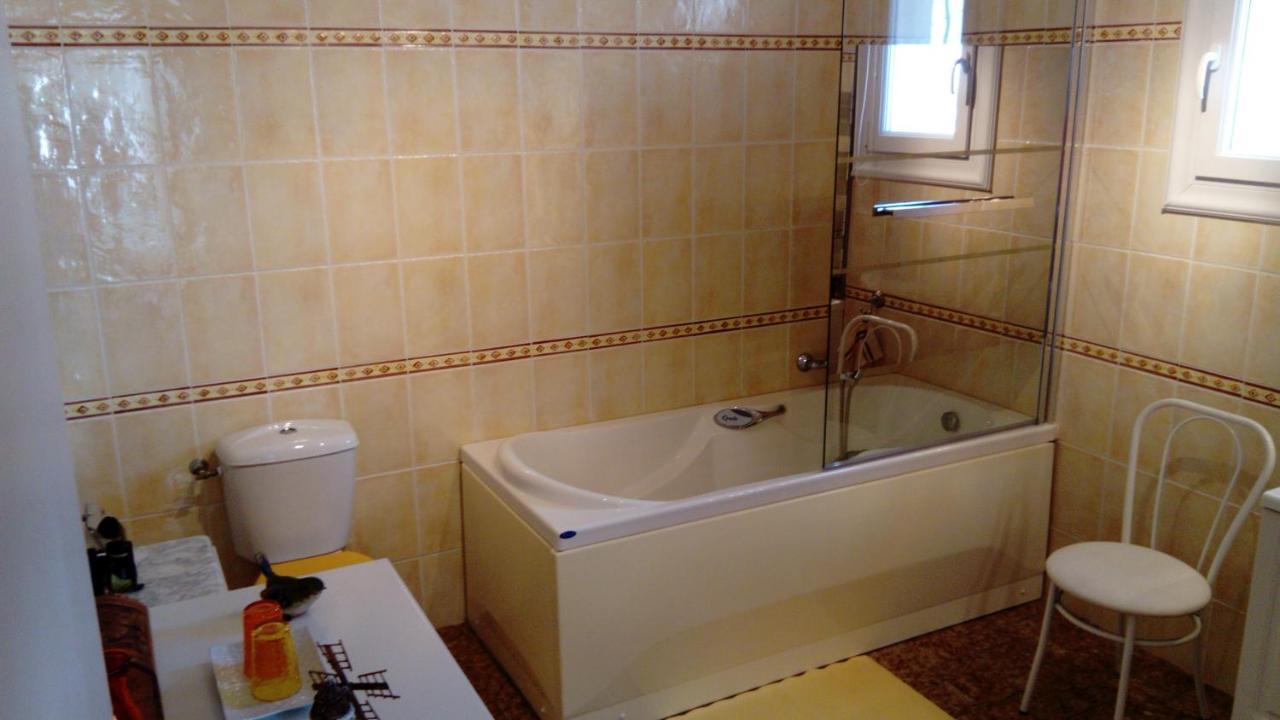 L'Oustau Bonur Bed & Breakfast Bourg-Saint-Andéol Eksteriør bilde